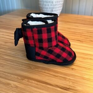 Toddler Plaid Christmas Boot Size 2.5
